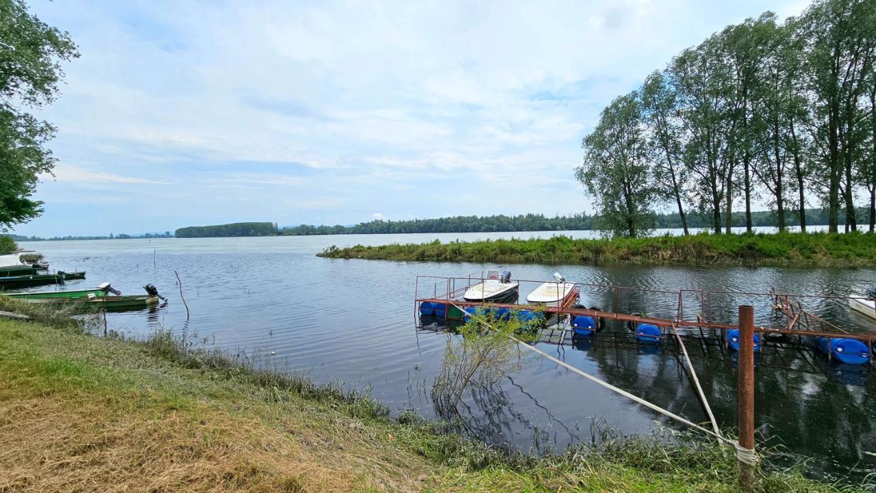 River View - Danube Celarevo エクステリア 写真