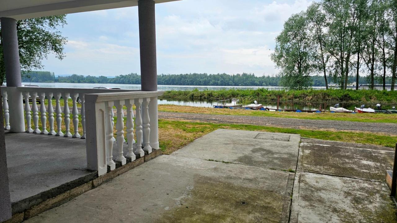 River View - Danube Celarevo エクステリア 写真
